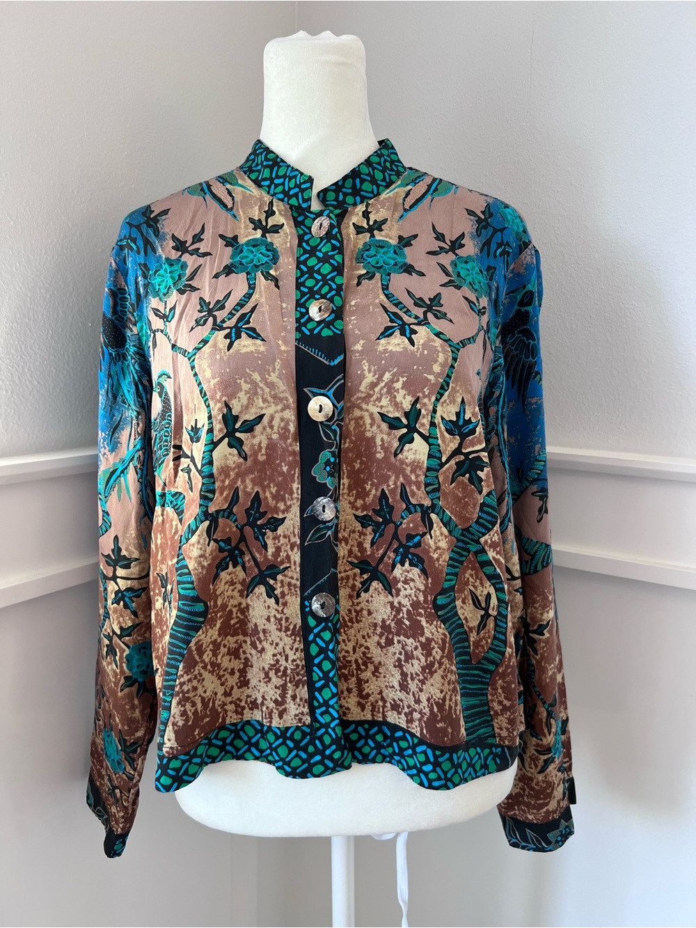 Citron Santa Monica Asian Japanese silk Button-Front Blouse in Teal and Brown